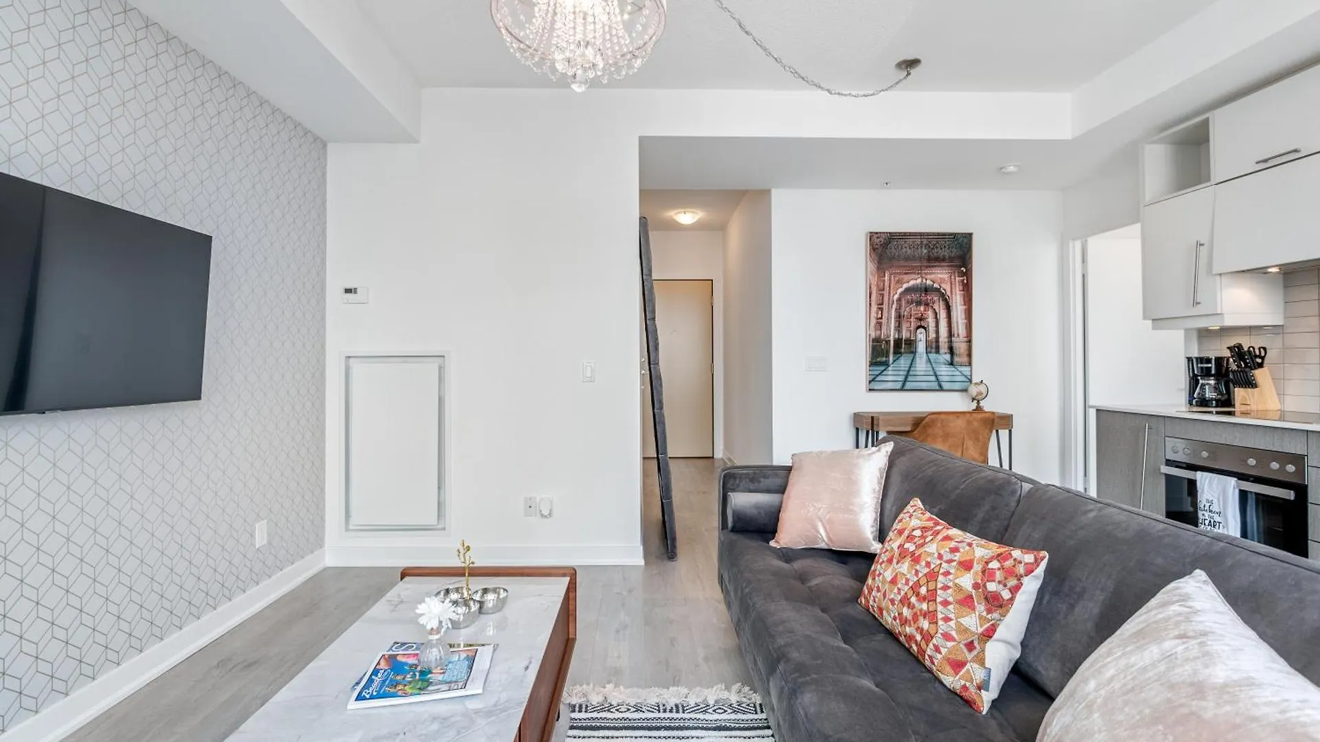 Designer One Bedroom Suite - Entertainment District Toronto Apartament